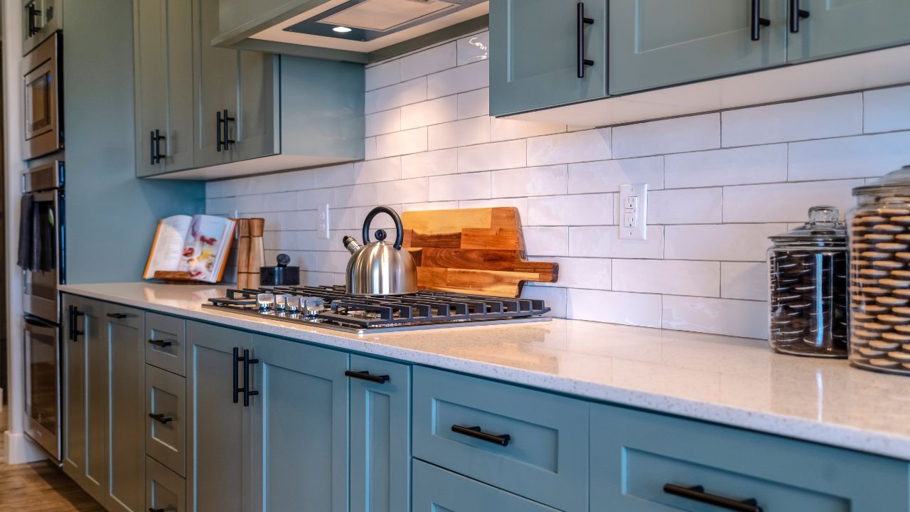 Wall Oven vs. Range Oven: What Are the Differences?